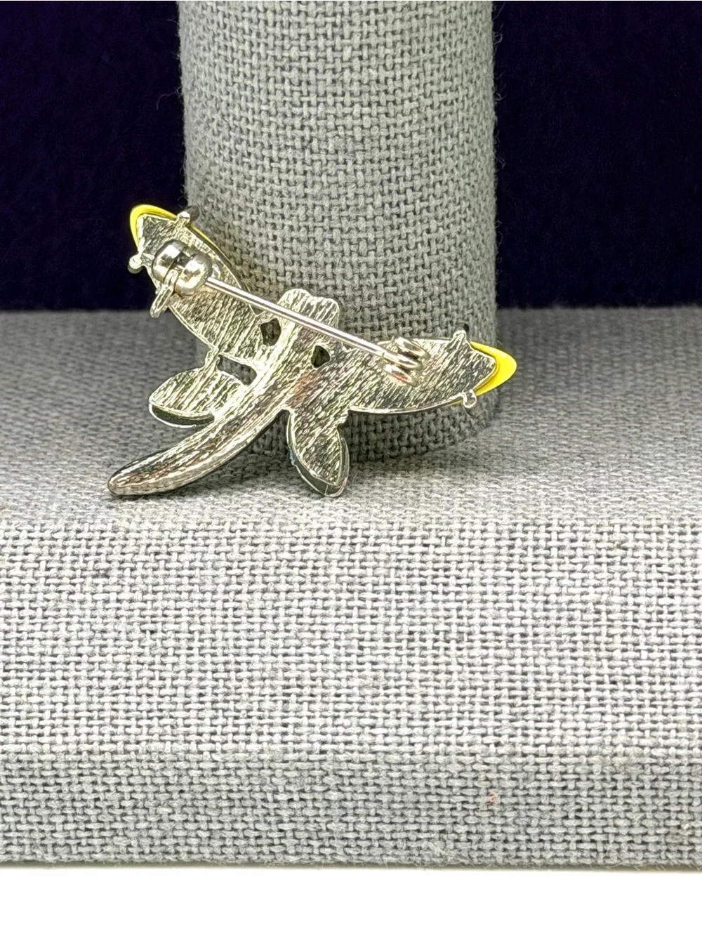 Small Brooch lot of 6